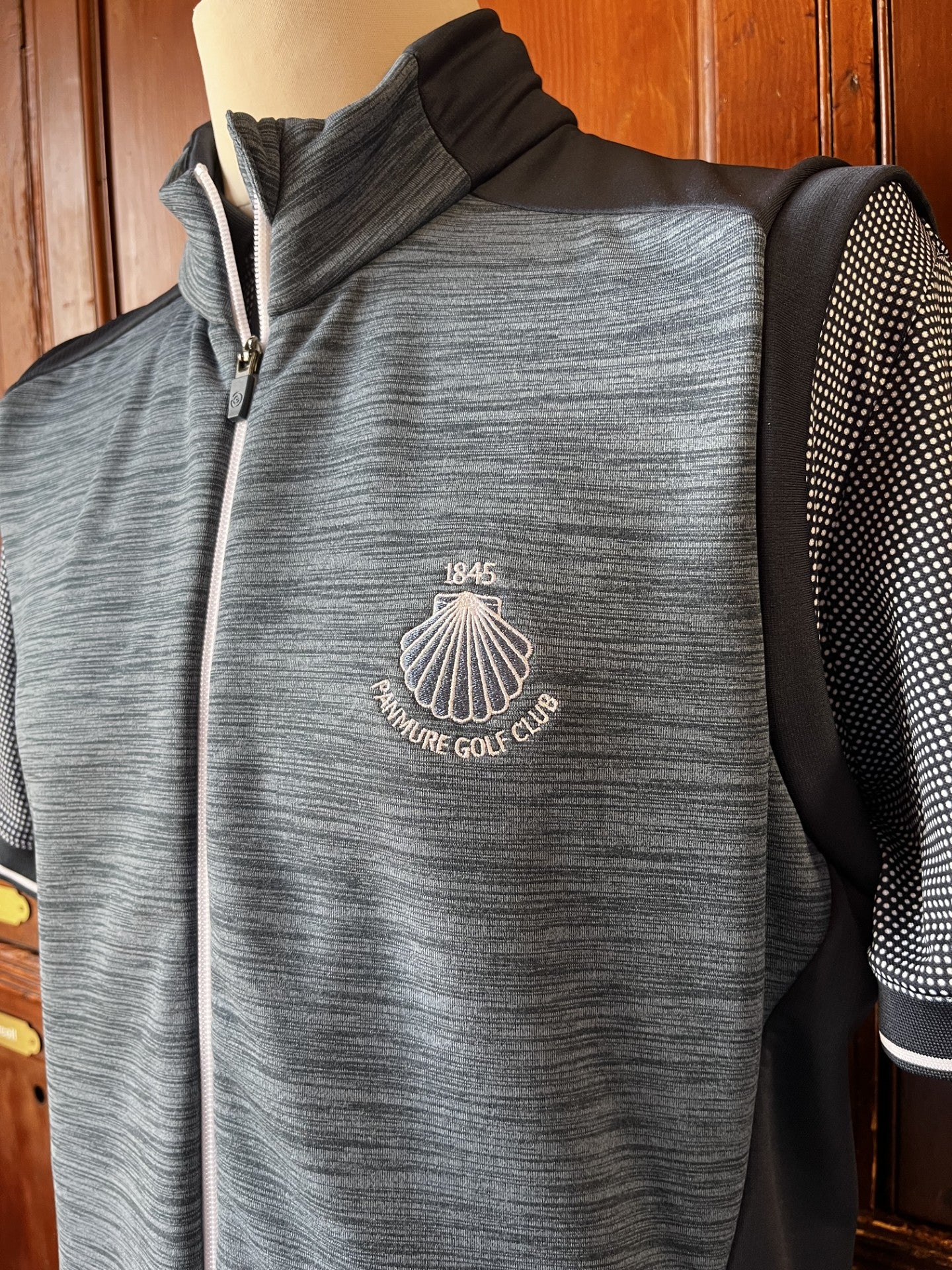Dolph Insula Vest